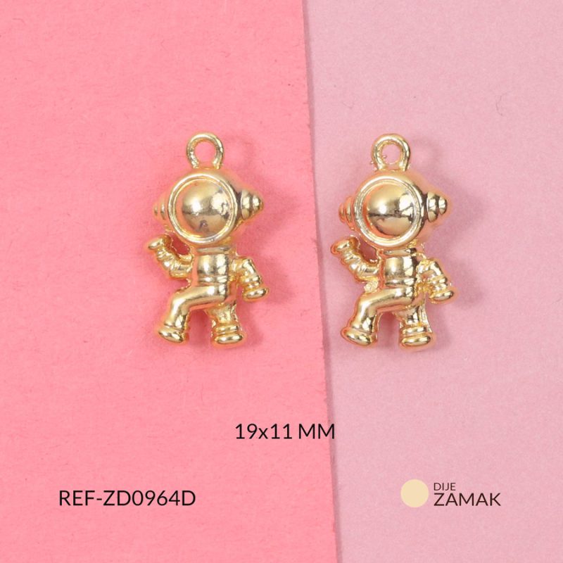 Dije zamak Astronauta caminando 19x11mm / x unidad / Ref-ZD0964D / Ref-ZD0964D
