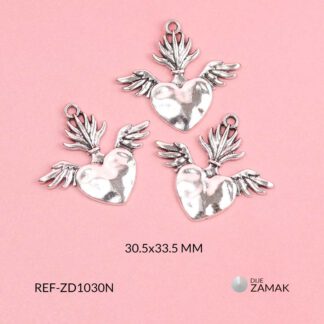 Dije zamak corazon con alas y llamas 30.5x33.5mm x 3unds