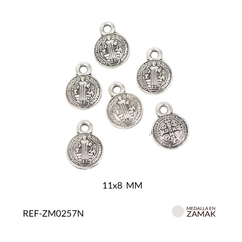 Medalla en zamak san benito 11x8 mm